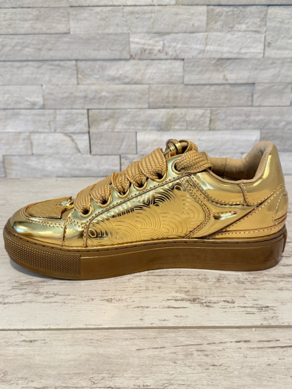 Kurt Geiger London Women's 40EU Southbank Tag Gold Metallic Platform Sneakers - Picture 9 of 12